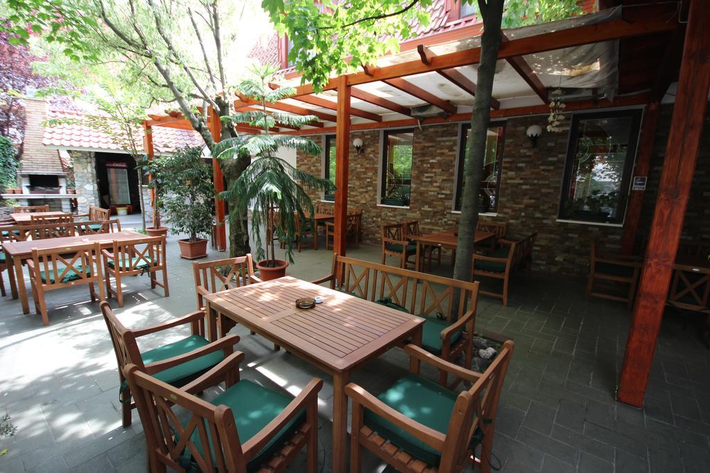 Hotel Melody Oradea Exterior photo