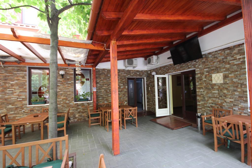 Hotel Melody Oradea Exterior photo
