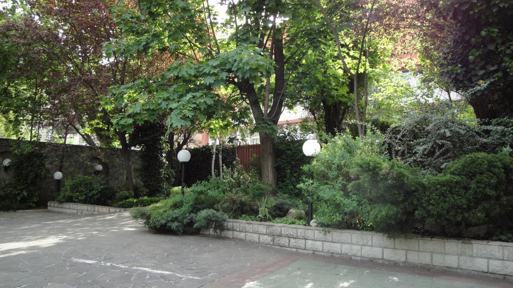 Hotel Melody Oradea Exterior photo